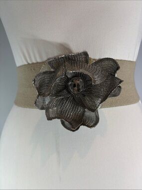Vintage Betsey Johnson Stretch Belt Rhinestone Flower Mesh Metal Tan Size Small